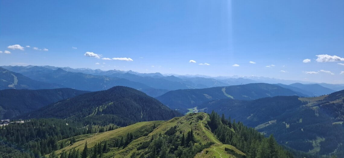Fantastisch uitzicht vanaf het terras van de Südwandhütte