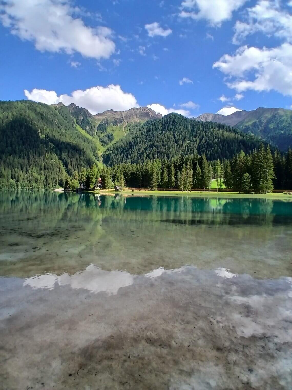 Lago di anterselva het mooiste meer in de omgeving van bruneck